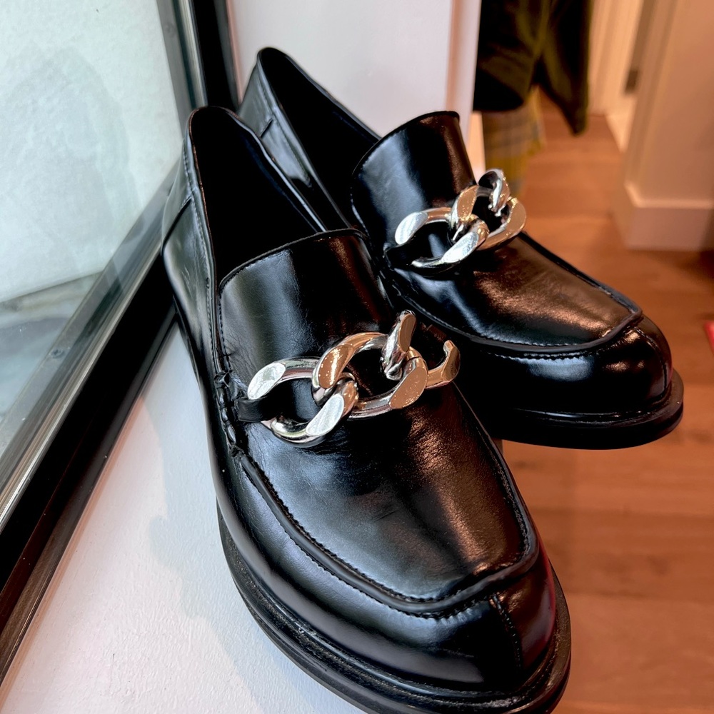 Cute Loafers🎱 brand: 5FJ
